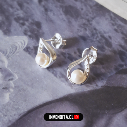 Aros de plata 925 figura gota con perla y circones