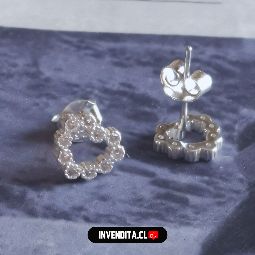 Aros de plata 925 forma de corazón con serie de circones