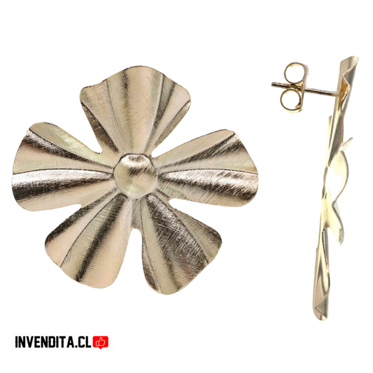 Aros enchapados en oro placa estilo flor satinada