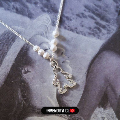 Collar de plata 925 figura niño con esferas satinadas