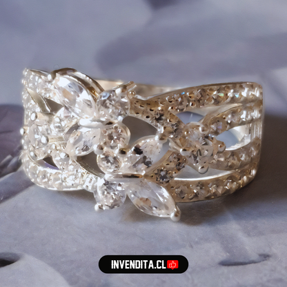 Anillo de plata 925 diseño mariposas con serie de circones