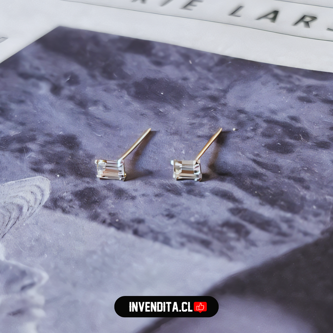 Aros de plata 925 piercing circón rectangular