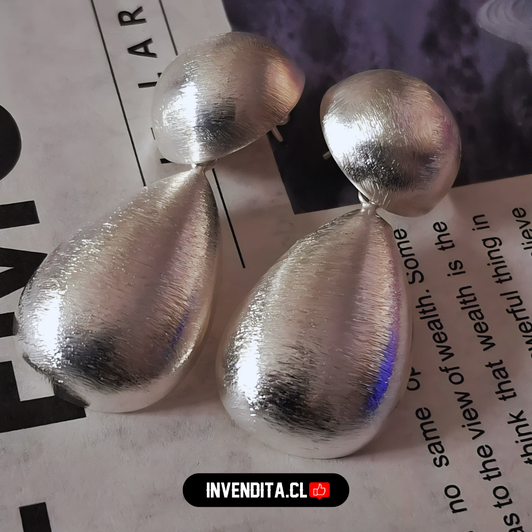 Aros enchapados en plata diseño placas circulares y de gotas satinadas