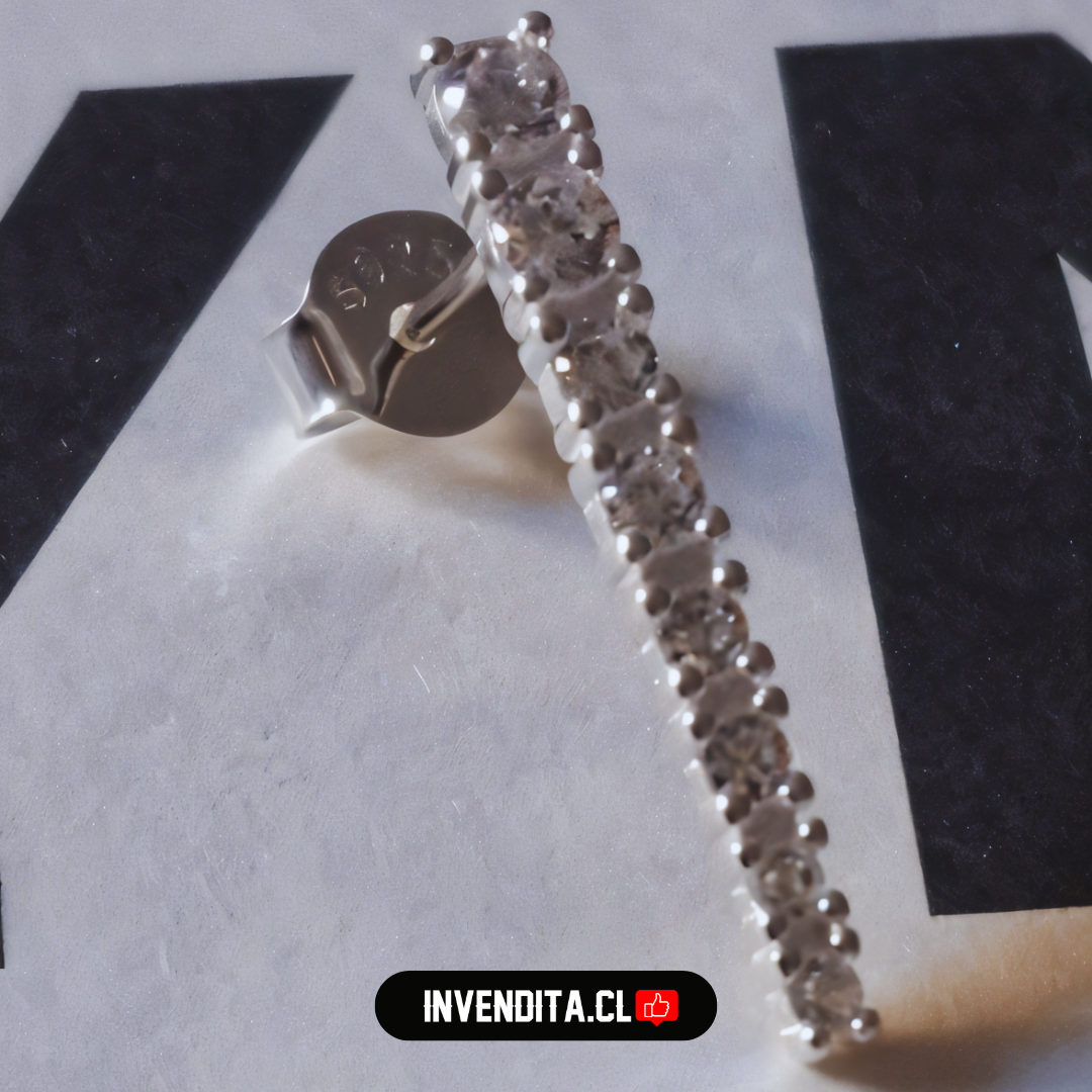 Aros de plata 925 estilo varita con serie de circones