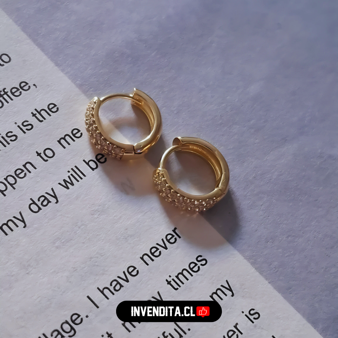 Aros enchapados en oro argollas Huggies con circones
