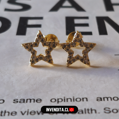 Aros enchapados en oro diseño estrellas con circones