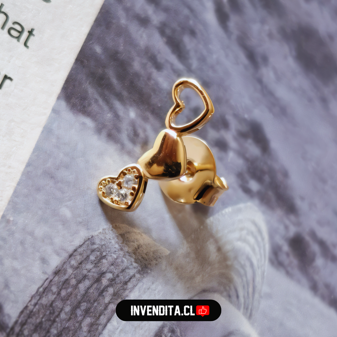 Aros enchapados en oro estilo trepador diseño corazones con circón