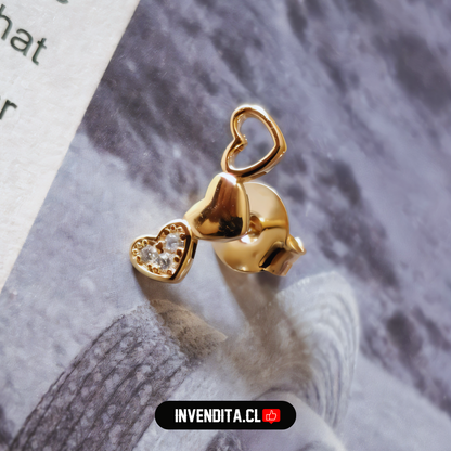 Aros enchapados en oro estilo trepador diseño corazones con circón