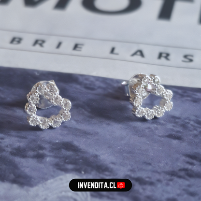 Aros de plata 925 forma de corazón con serie de circones
