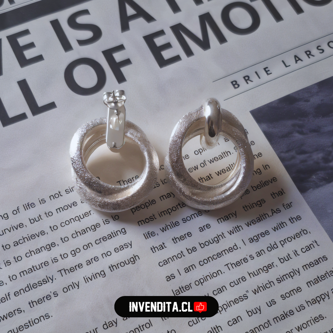 Aros enchapados en plata doble argolla gruesa con textura