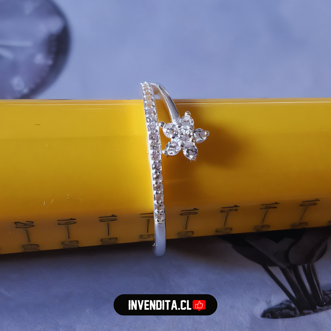 Anillo de Plata 925 banda con punta de flor y serie de circones