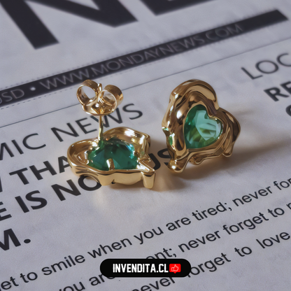 Aros enchapados en oro corazón derretido con circón esmeralda