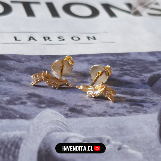 Aros enchapados en oro golondrina con circones