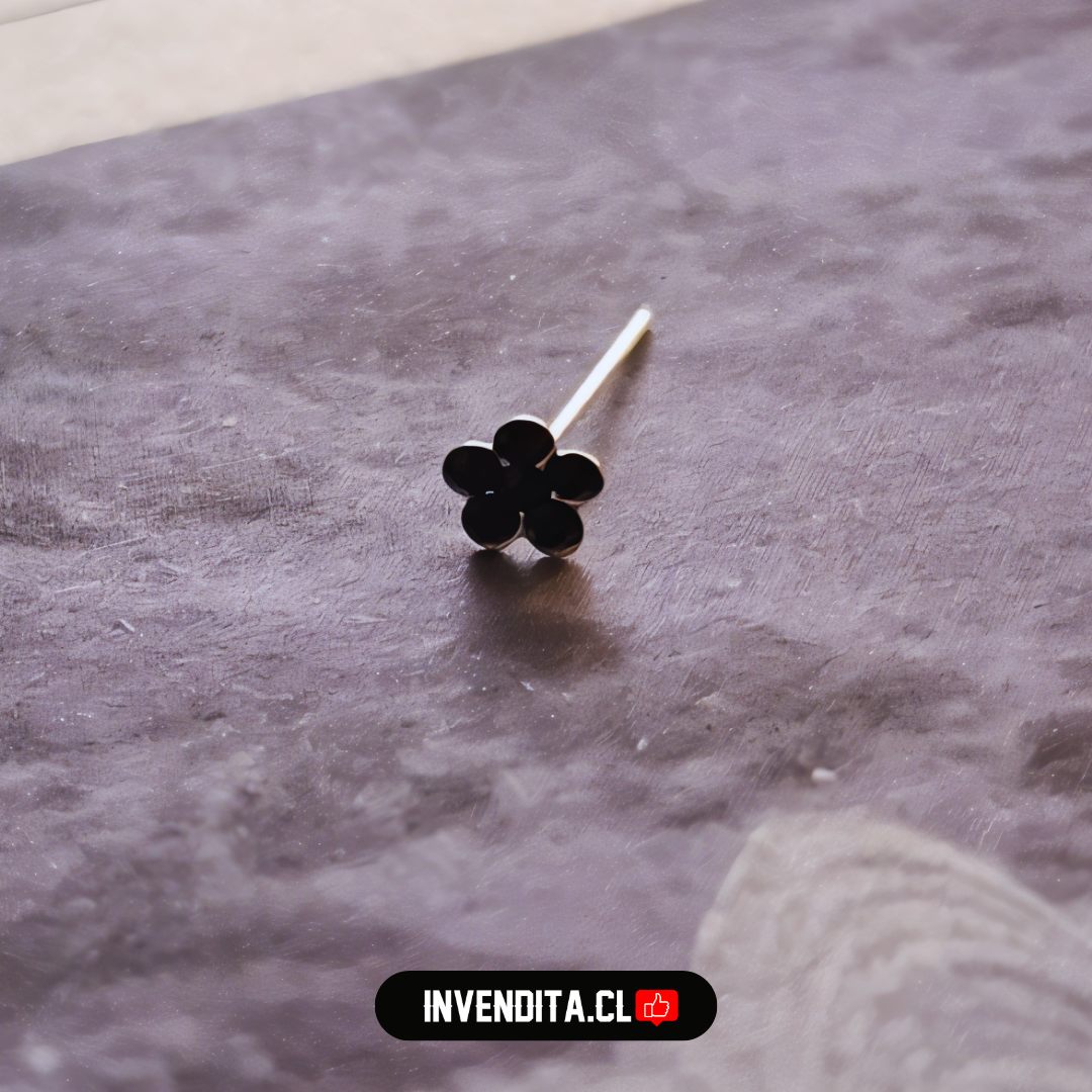 Aros de plata 925 piercing flor con circones negros