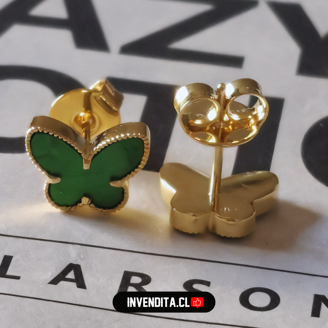 Aros enchapados en oro diseño mariposa placa verde
