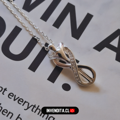 Collar de plata 925 diseño abrazo y símbolo infinito