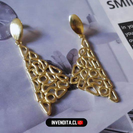 Aros enchapados en oro figuras unidas