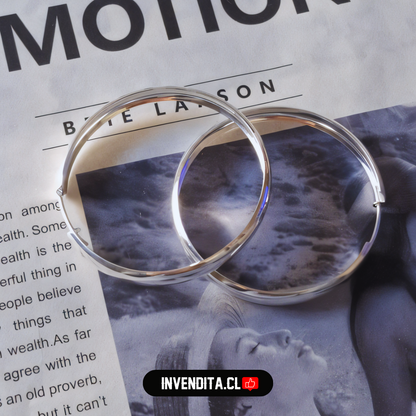 Aros enchapados en plata diseño argollas lisa bordes redondeados