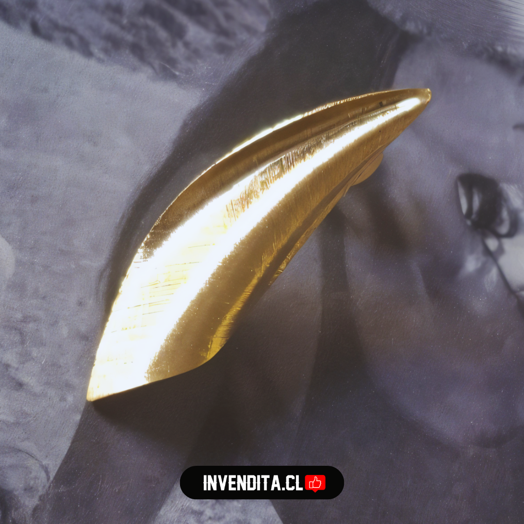 Aros enchapados en oro diseño arrugado