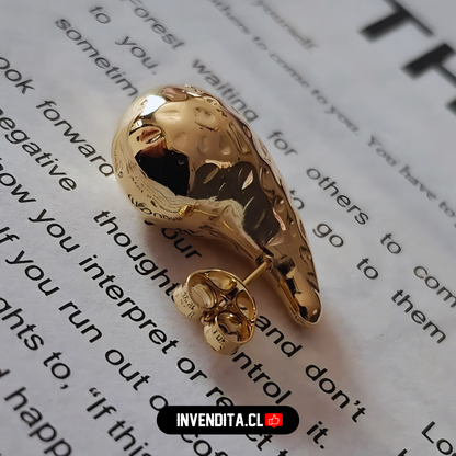 Aros enchapados en oro modelo gota estilo martillada