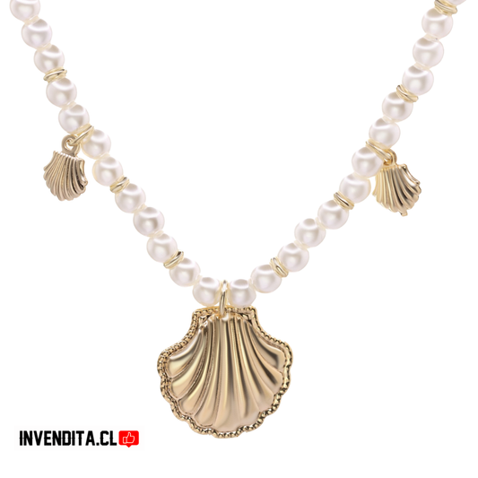 Collar enchapado en oro perlas de imitación con colgantes de concha y terminales dorados