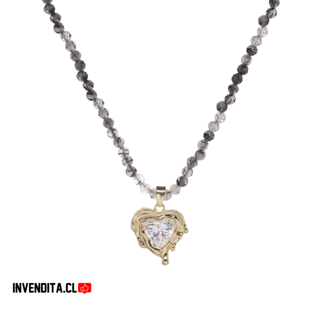 Collar enchapado en oro cristales grises y colgante corazón con gran circón