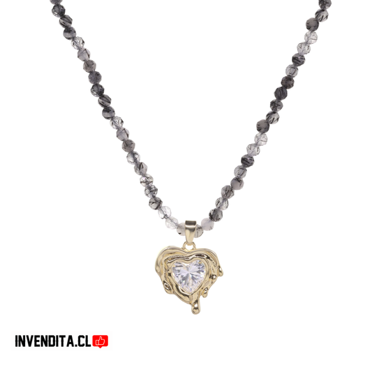 Collar enchapado en oro cristales grises y colgante corazón con gran circón
