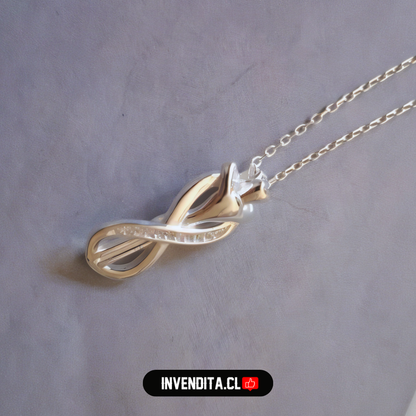 Collar de plata 925 diseño abrazo y símbolo infinito