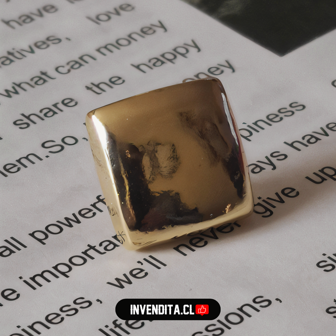 Aros enchapados en oro diseño cuadrado liso