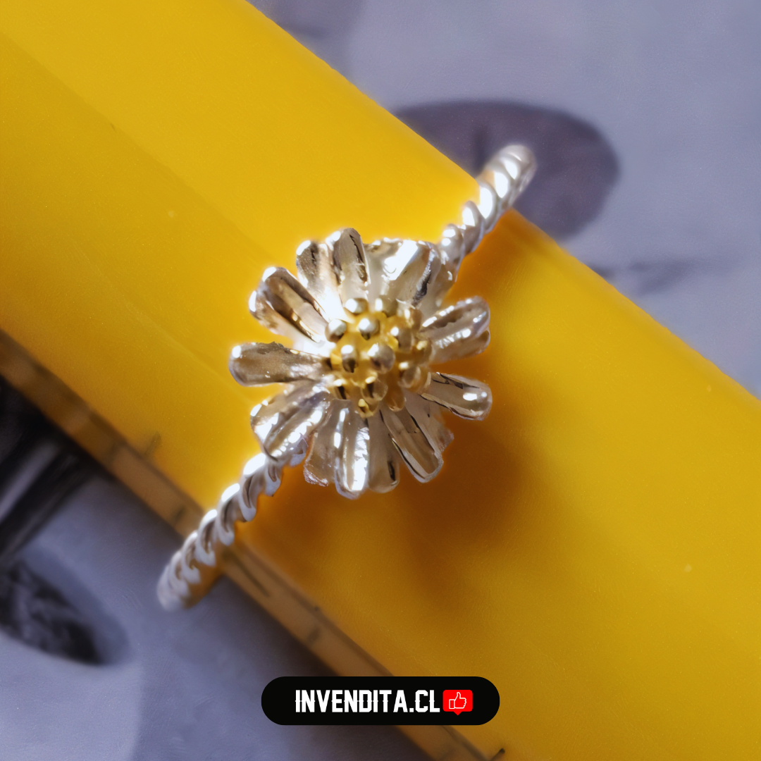 Anillo de plata 925 modelo margarita