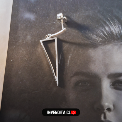 Aros de plata 925 estilo triangular con circones