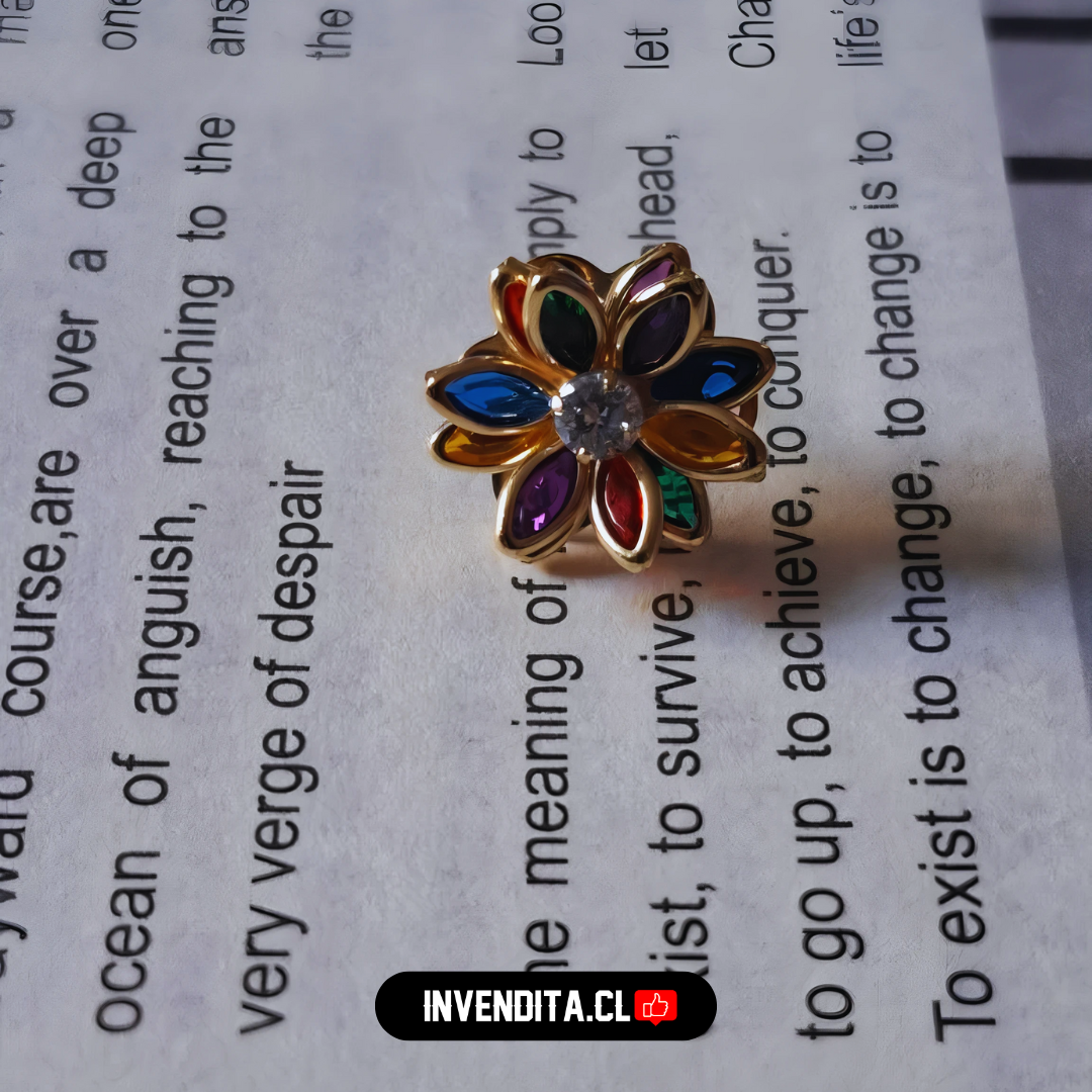 Aros enchapados en oro flores estilo loto con circones de colores