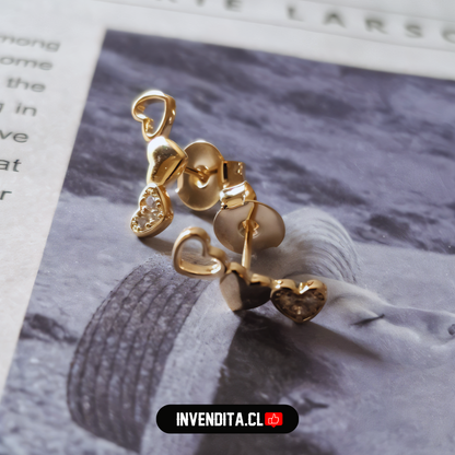 Aros enchapados en oro estilo trepador diseño corazones con circón