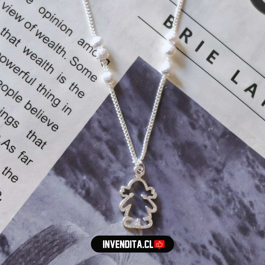 Collar de plata 925 figura niña con esferas satinadas