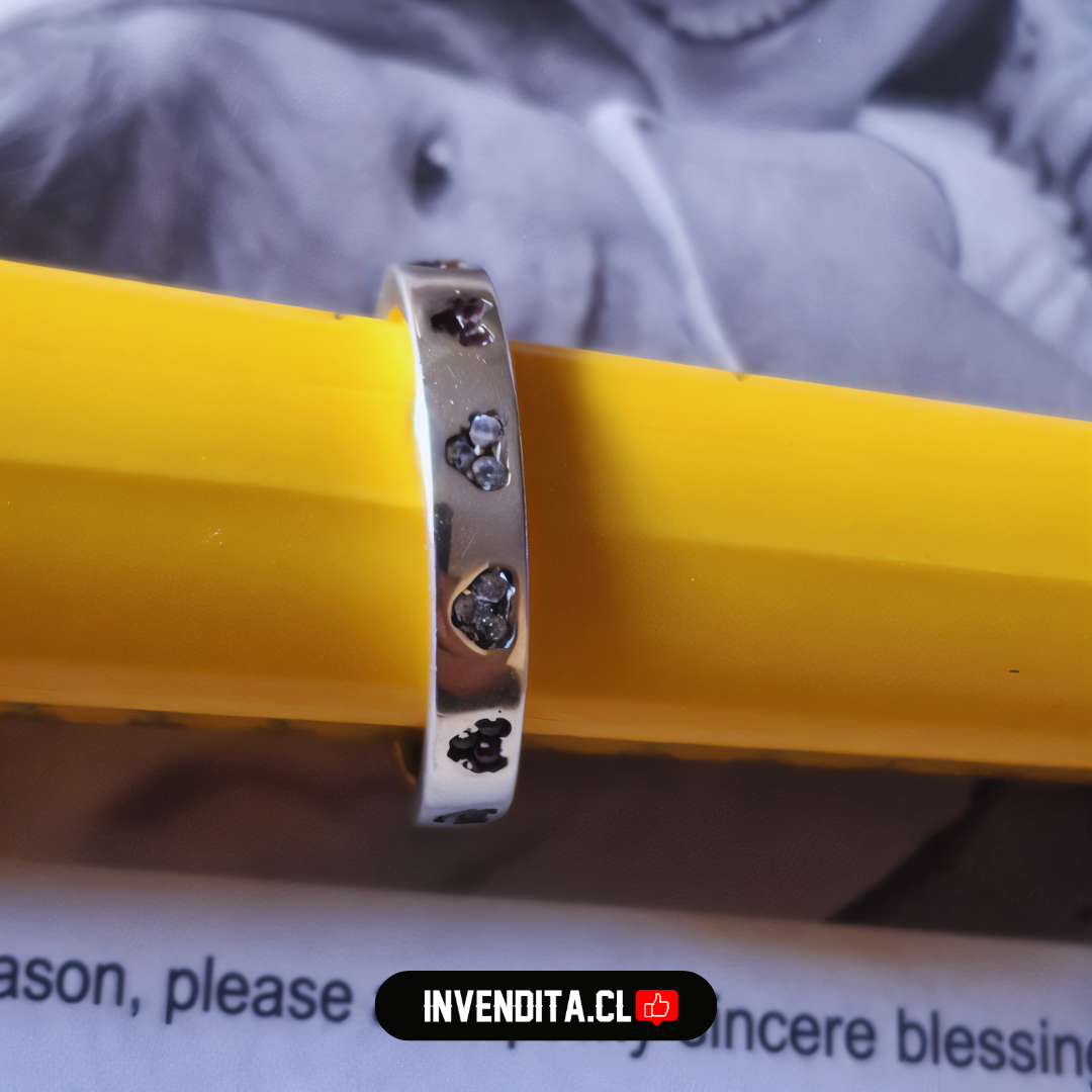 Anillo de plata 925 estilo banda con circones de colores