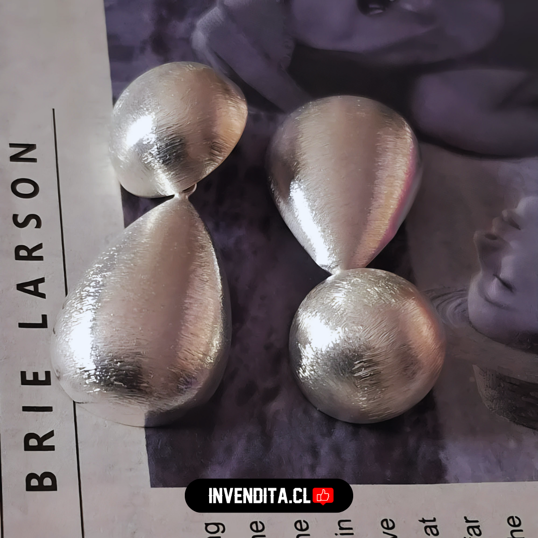 Aros enchapados en plata diseño placas circulares y de gotas satinadas