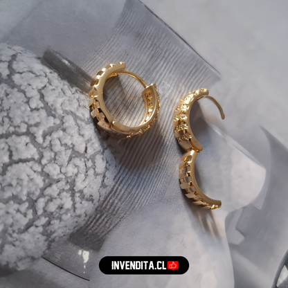 Aros enchapados en oro argollas y bordes con circones