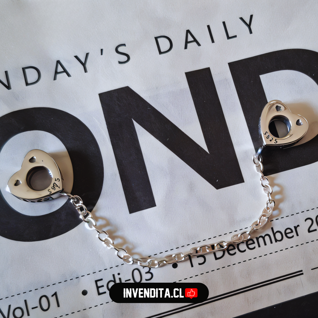 Charm estilo pandora corazones unidos con una cadena