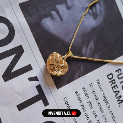 Collar enchapado en oro corazón con circones