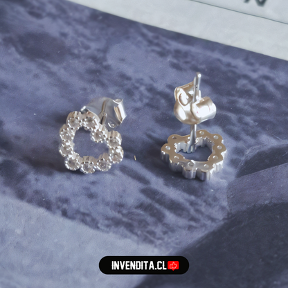 Aros de plata 925 forma de corazón con serie de circones