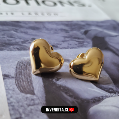 Aros enchapados en oro diseño corazón liso medio