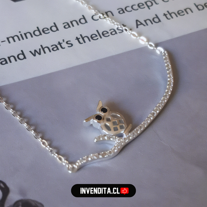 Collar de plata 925 búho en una rama con circones