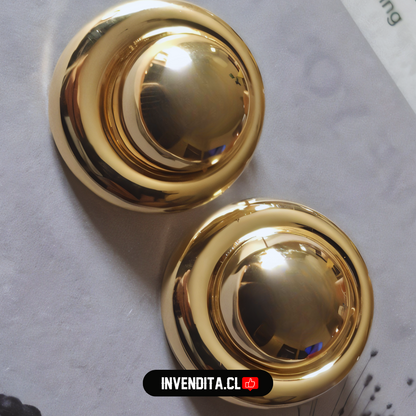 Aros enchapados en oro modelo botón textura lisa