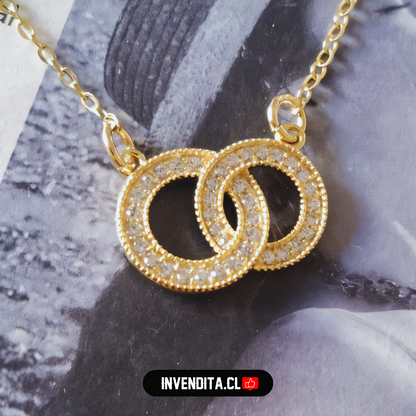 Collar enchapado en oro argollas cruzadas con circones
