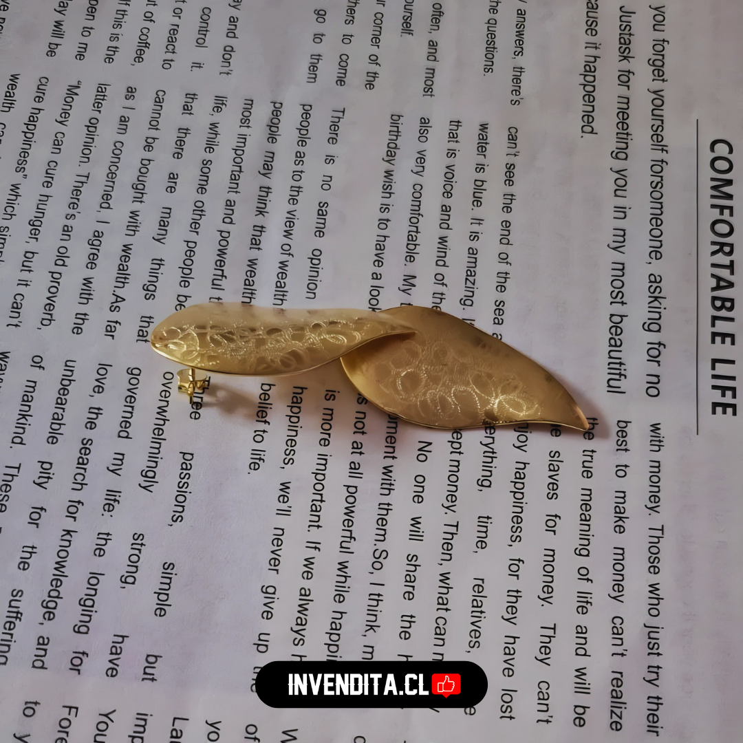 Aros enchapados en oro doble hoja con detalles