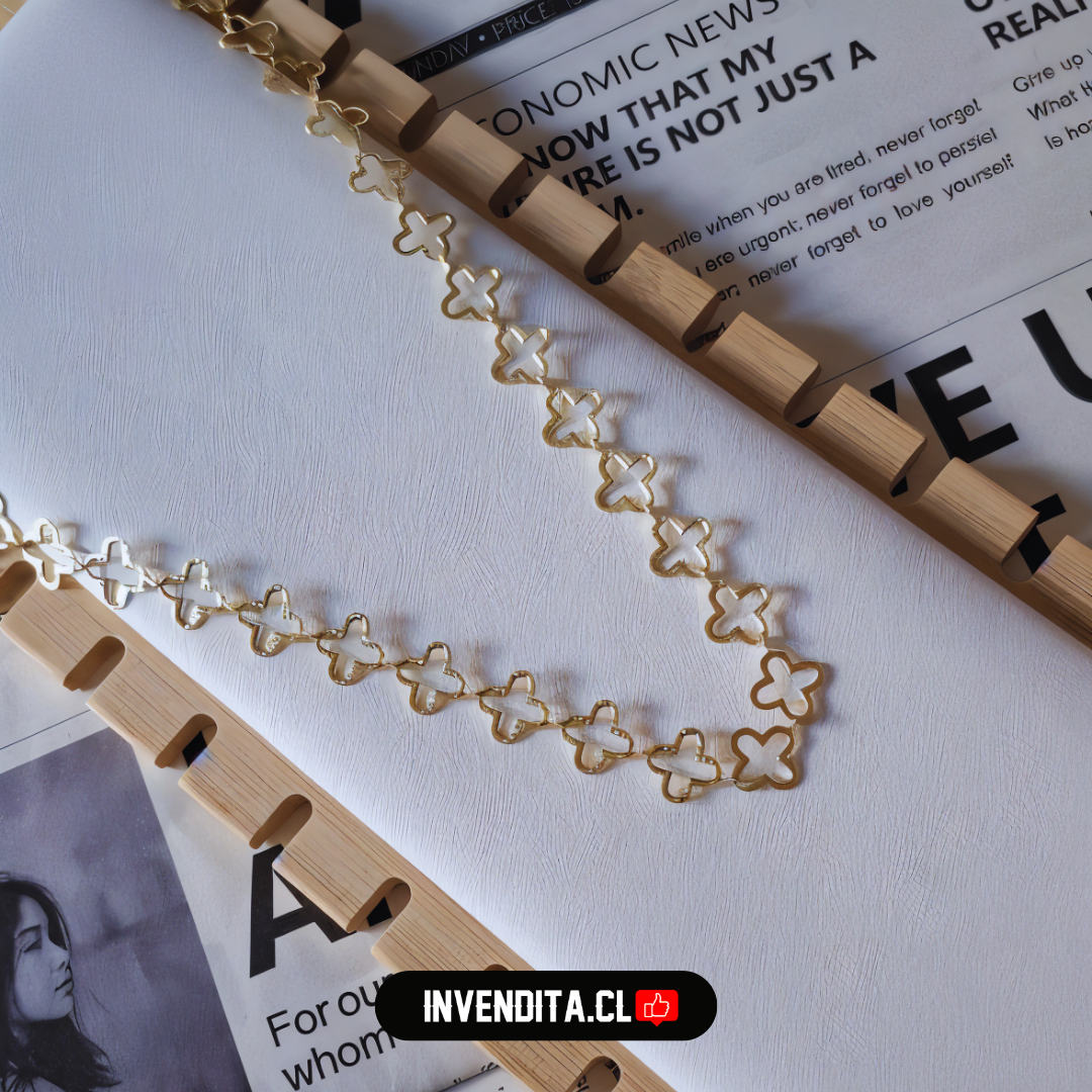 Collar enchapado en oro diseño placas de trébol