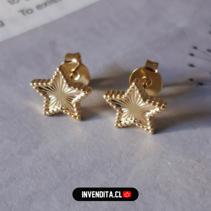 Aros enchapados en oro placas de estrellas con textura