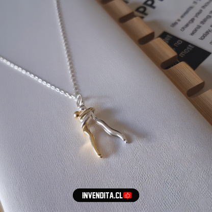 Collar de plata 925 diseño abrazo infinito de dos colores