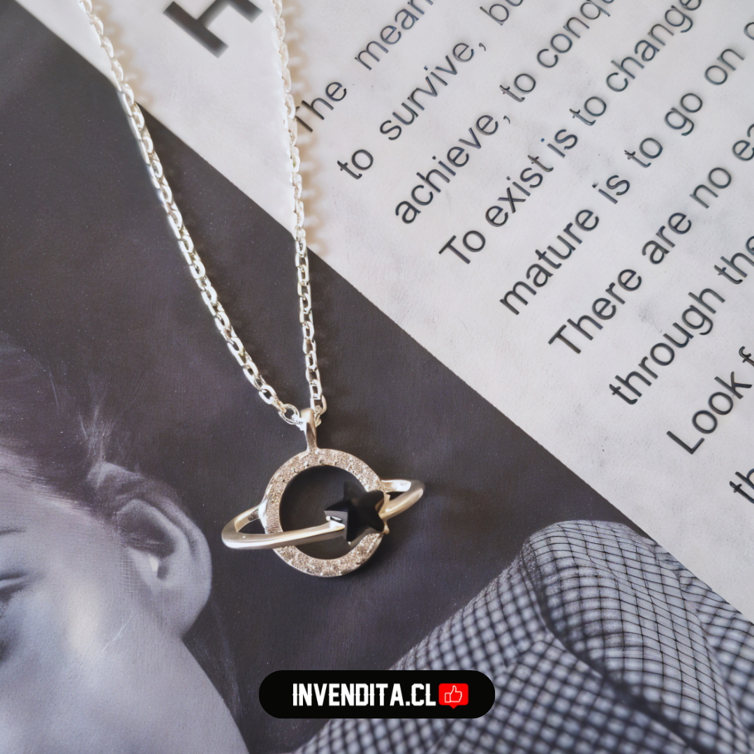 Collar de plata 925 diseño planeta con estrella y circones