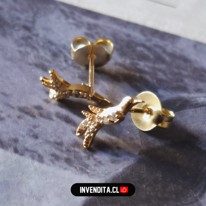 Aros enchapados en oro golondrina con circones
